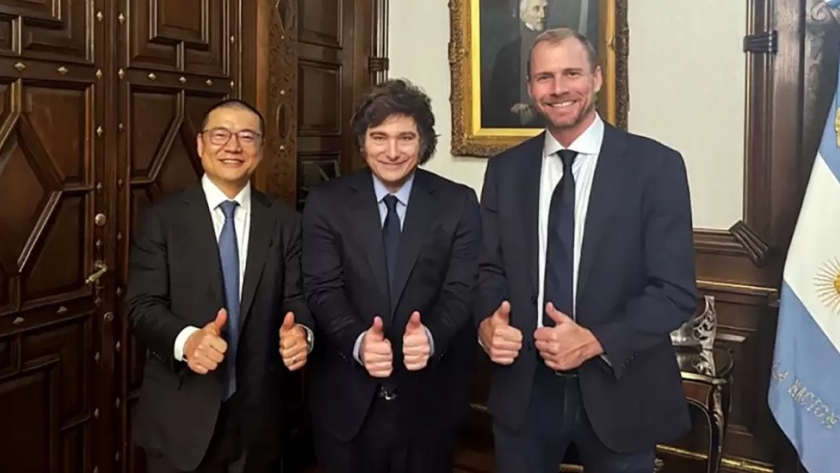 Milei analiza inversiones millonarias en litio con CEOs de Ganfeng y Lithium Argentina