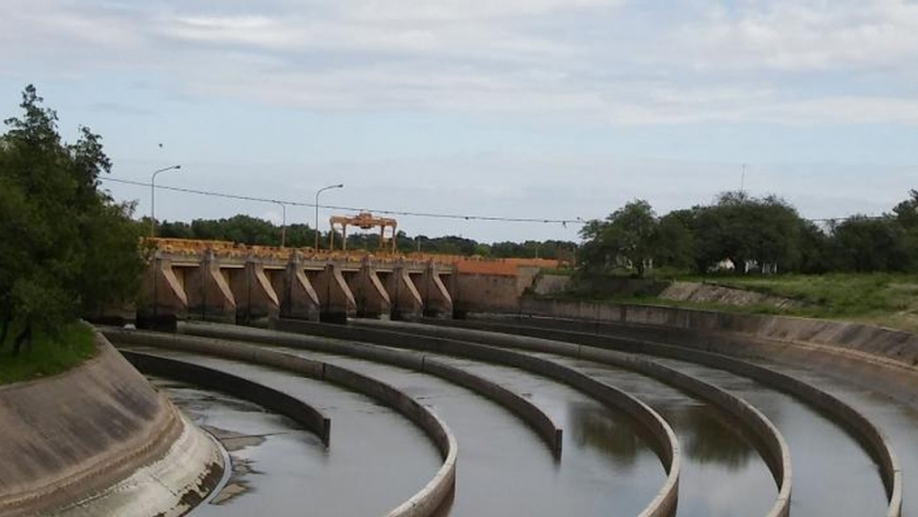 Los Diques de Río Hondo y Los Quiroga y el desarrollo del Área de Riego del Río Dulce