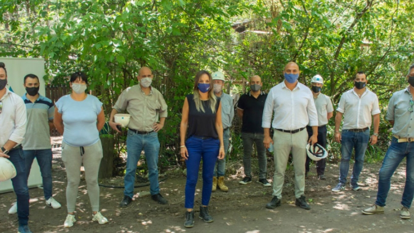 Malena Galmarini, junto a concejales de Tigre, habilitó una nueva obra de agua potable