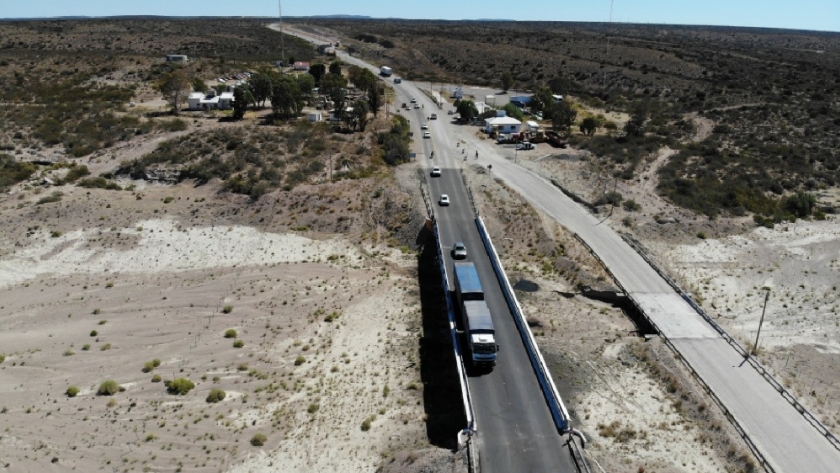 Chubut: finalizó la obra sobre el puente de Arroyo Verde en la RN3