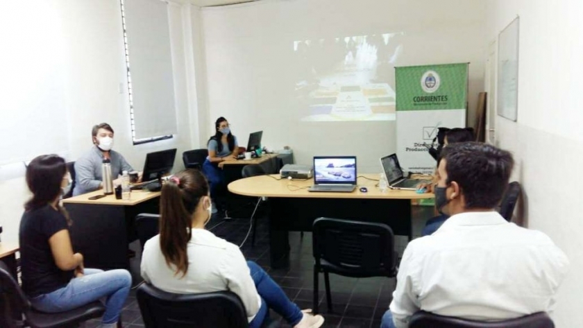 Reunión entre el Ministerio de Desarrollo Social y el de Producción