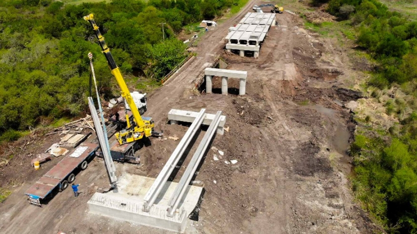 Avanza la obra del camino Bovril - El Solar en La Paz