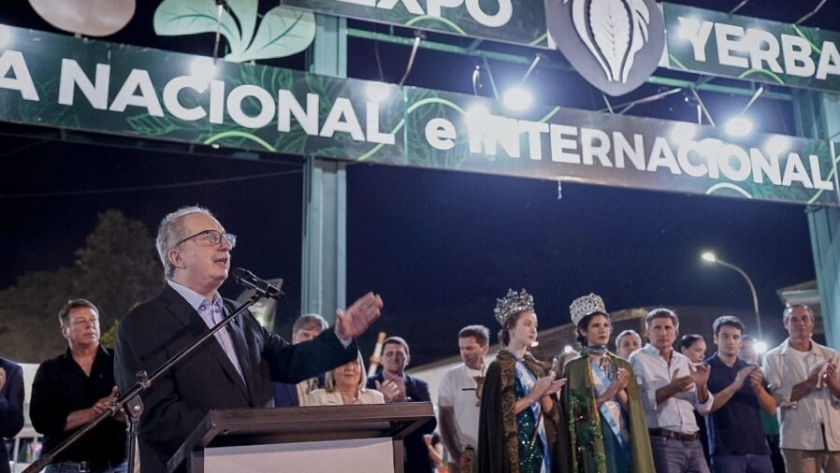 Apóstoles abrió la Fiesta Nacional de la Yerba Mate con una convocatoria récord y foco en la identidad productiva