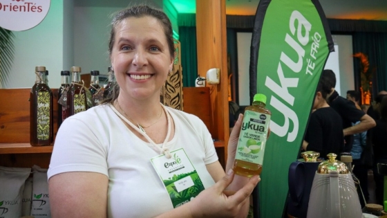 De Misiones al mundo: una emprendedora transforma el té y la yerba mate en infusiones frías listas para beber