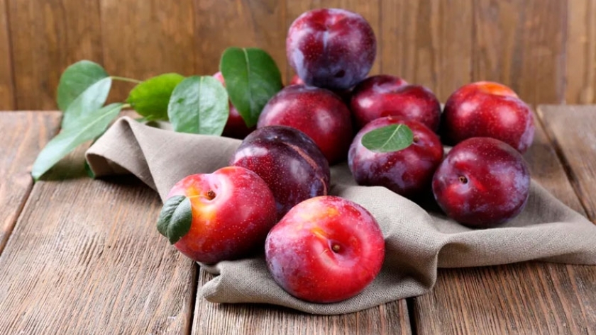 Lo que sucede en tu cuerpo al comer ciruelas a diario