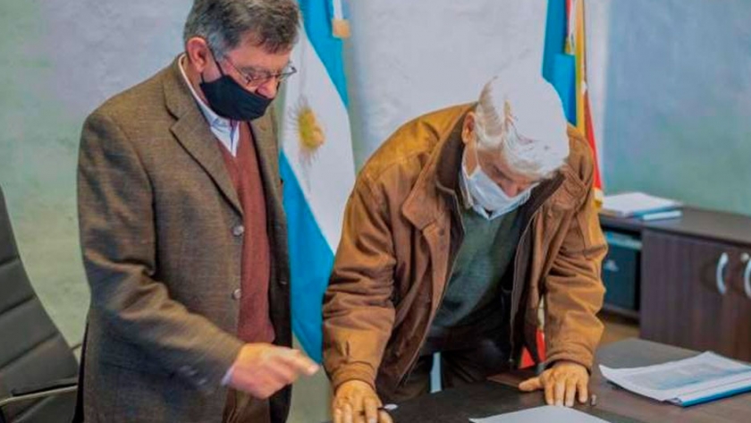 Convenio para mejorar la producción avícola