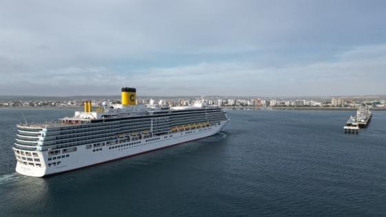 Temporada de Cruceros: El Costa Deliziosa arribó a Puerto Madryn