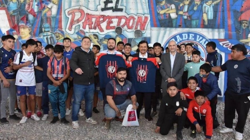 Sáenz: “Estamos creando una red de contención social y deportiva para los chicos de Salta”
