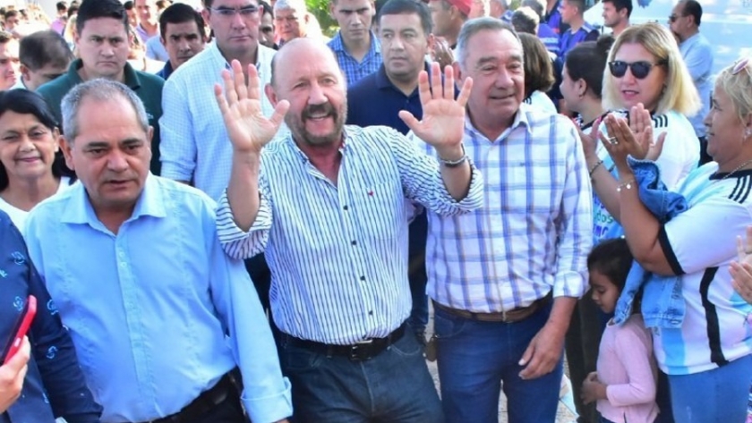 En Bartolomé de las Casas, Insfrán anunció la construcción de 40 viviendas para la comunidad