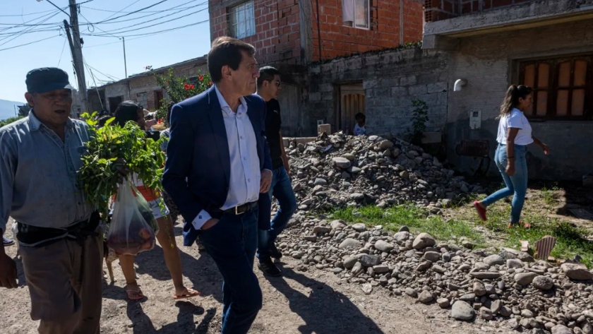 Sadir recorrió el barrio 