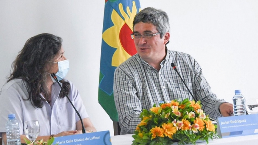 El ministro Rodríguez visitó Trenque Lauquen, Pehuajó y Carlos Tejedor, donde hizo hincapié en la necesidad de industrializar la producción 