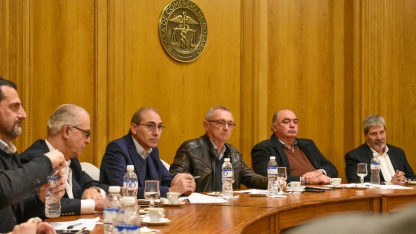 *Santa Fe* afianza el trabajo de la mesa de gas, petróleo y minería para fortalecer a empresas del sector