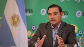 En teleconferencia, el Presidente anunció con Valdés la construcción de una importante obra para Corrientes
