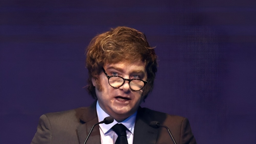 Milei y la revolución monetaria: “Los argentinos harán transacciones en la moneda que quieran”