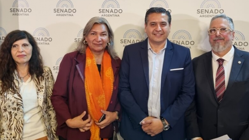Representantes santiagueños en conferencia internacional de turismo LGBT