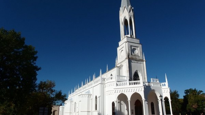 Villa Elisa, la joya termal del Litoral que conquista con su encanto europeo y rural