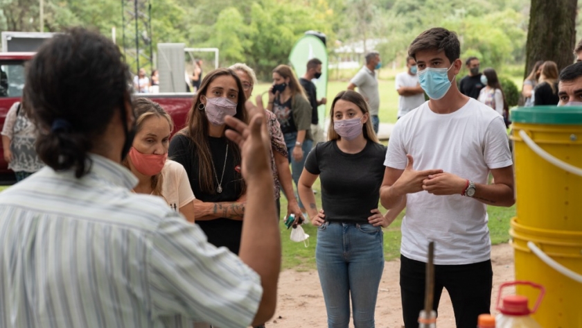 Ambiente e Injuve organizaron una jornada de concientización para la juventud en Santa Fe