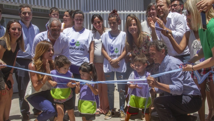 Katopodis y Tolosa Paz inauguraron Centros de Desarrollo Infantil en Ezeiza y San Vicente