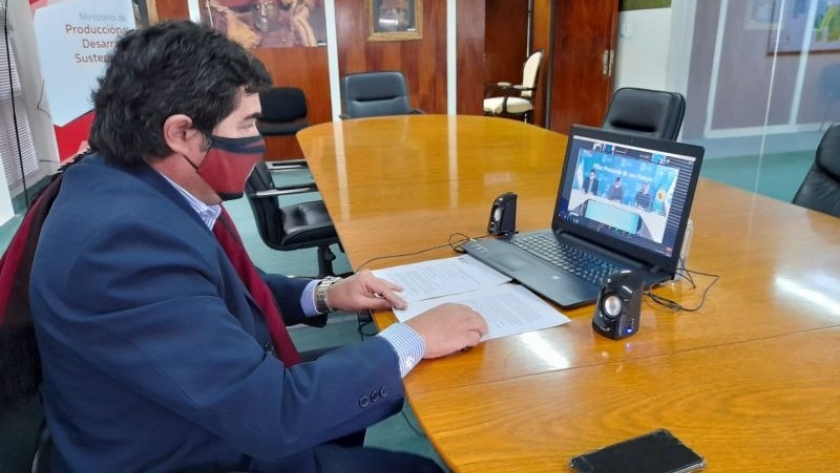 Aporte minero para el fortalecimiento educativo en el Salar de Pocitos