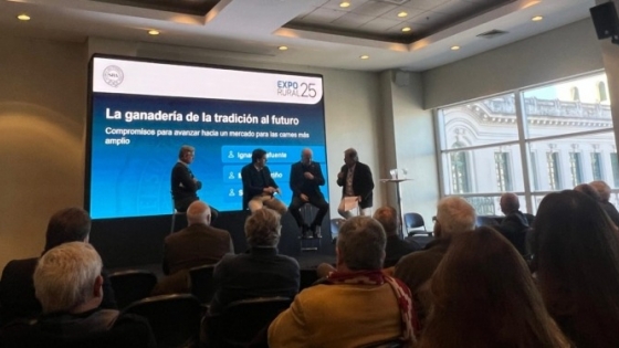 En La Rural, Iraeta respaldó a los productores del centro y evitó confrontar por la barrera sanitaria