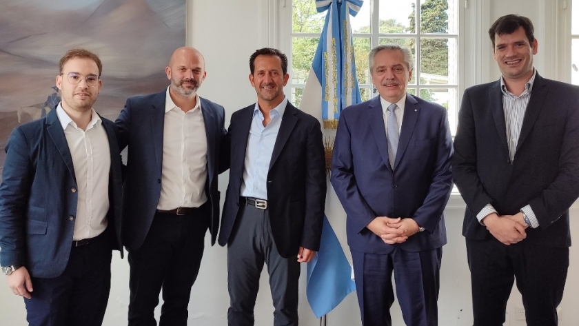 El presidente mantuvo una reunión con directivos de ALSEA, quienes anunciaron inversiones por 30 millones de dólares en el país para el período 2022-2023