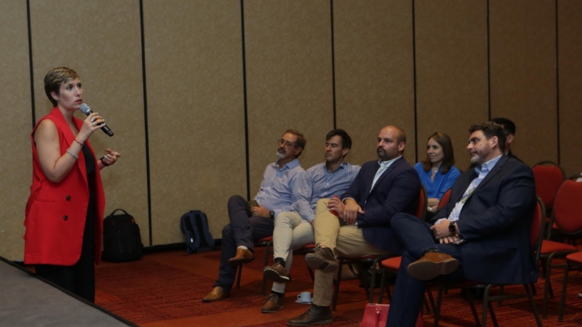 Latorre: “Este equipo es importante para Mendoza porque refuerza la industria local hidrocarburífera y genera empleos genuinos”