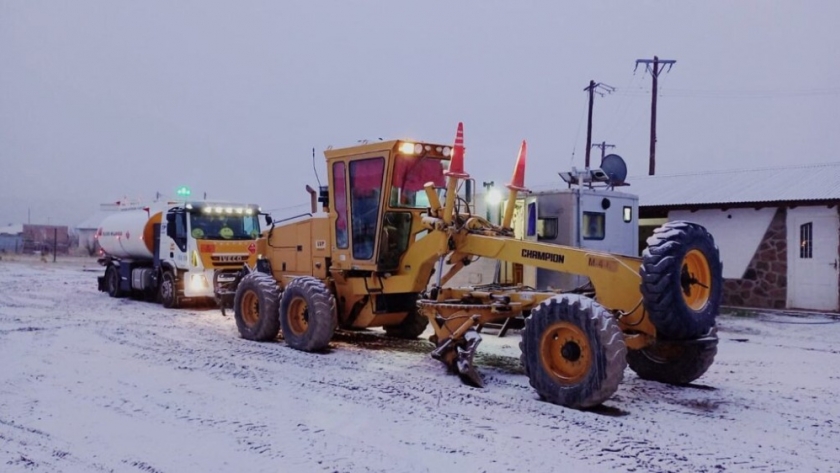 Operativo invernal: El gobierno del Chubut refuerza los trabajos preventivos en rutas del interior provincial