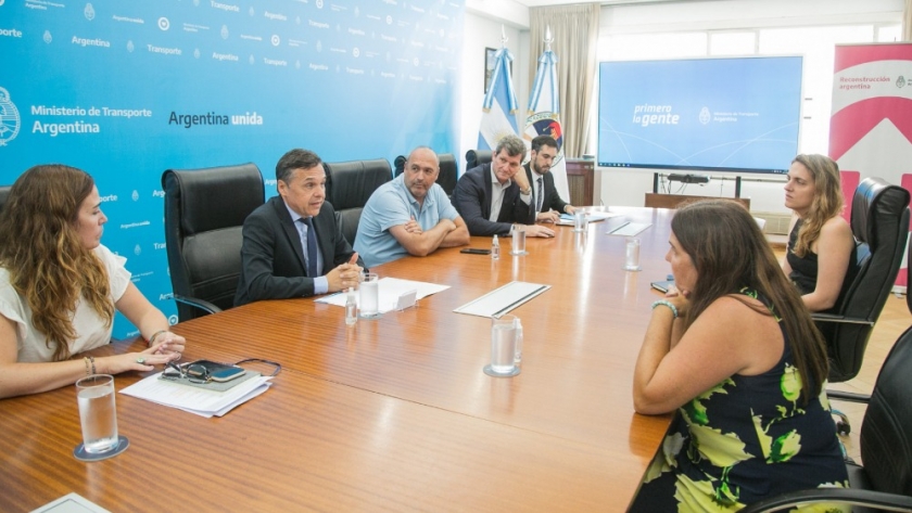 Reunión de trabajo entre CABA y Nación para que la administración porteña se haga cargo de las líneas de colectivo que circulan por la ciudad