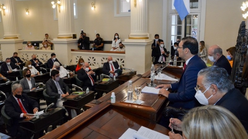 Valdés ponderó el sostenimiento de la actividad productiva a pesar de la pandemia y la generación de nuevos impulsos para el desarrollo