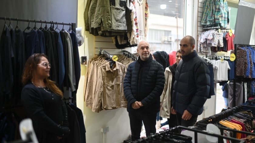 Rodríguez Larreta recorrió Playón de Chacarita y dialogó con trabajadores de las empresas instaladas en el barrio