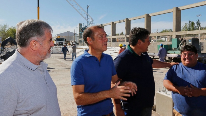 Supervisaron avances de la Sala de Actividades Físicas del Parque Industrial