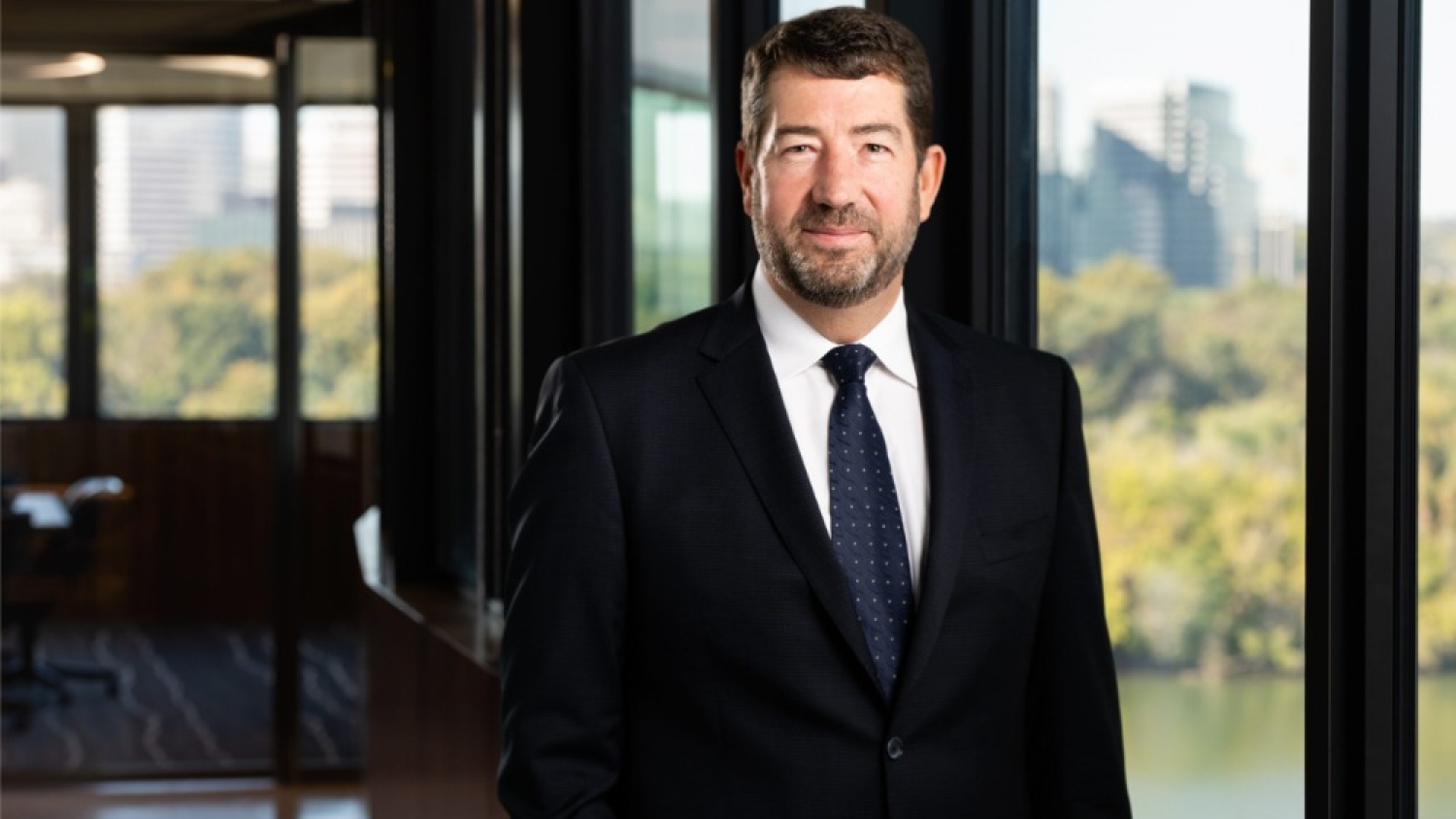 Una petrolera global analiza invertir en el megaproyecto de GNL liderado por YPF