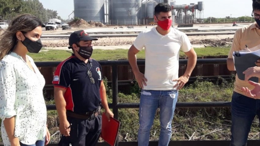 Puerto las Palmas: el gobierno trabaja en la incorporación de una red contra incendios y el permiso de amarre para buques de carga