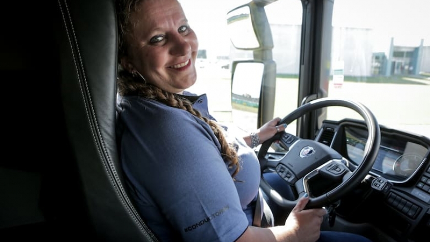 Claudia San Nicola, la mujer que desafió el camino en el mundo del transporte