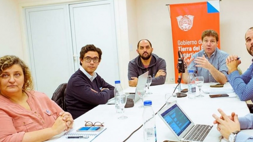 El Gobernador Melella inició ronda de encuentros con sectores productivos presentando detalles del proyecto de ley