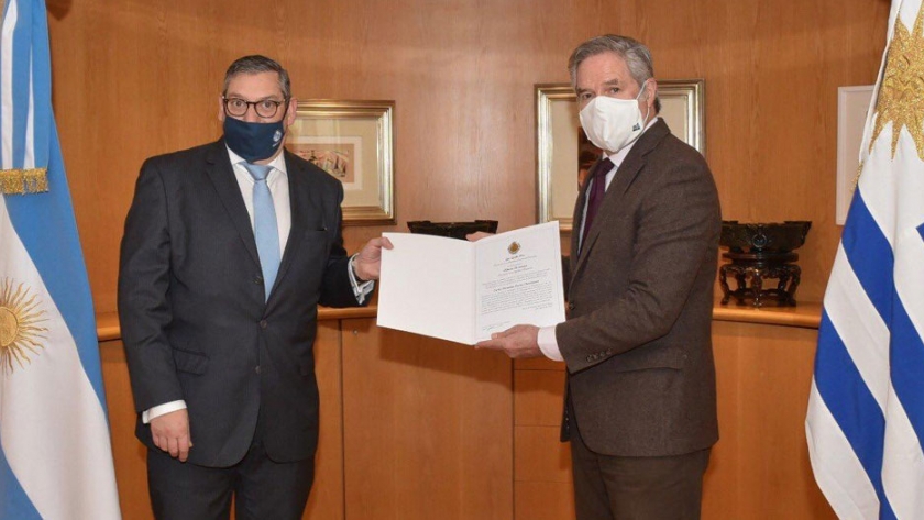 Cartas credenciales entre Argentina y Uruguay