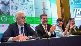 Julián Domínguez presentó en Chaco una nueva variedad de Algodón desarrollada íntegramente en la Argentina por el INTA: 