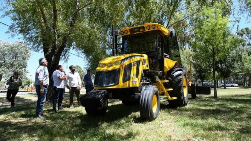 En este contexto tan difícil seguimos trabajando con el programa Caminos Rurales