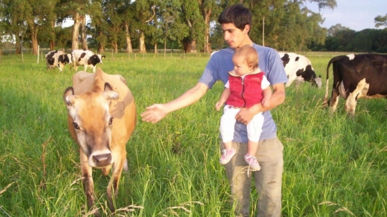 De 8 vacas a una fábrica de quesos y cuatro locales propios