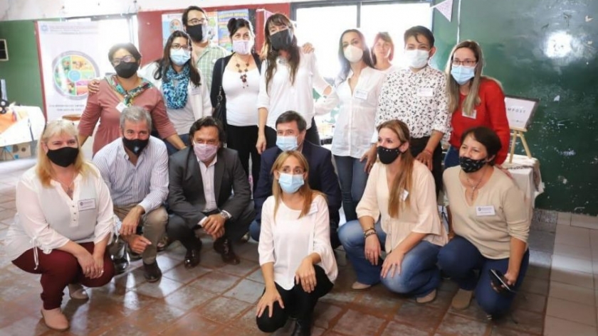 Sáenz y Arroyo visitaron el emprendimiento socioproductivo María Auxiliadora