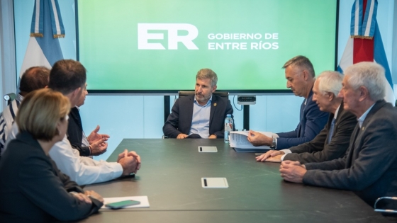 Frigerio impulsa la avicultura para exportar más proteína