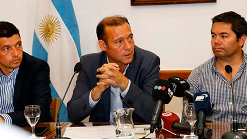 Solicitarán a Nación un precio sostén para el barril de petróleo