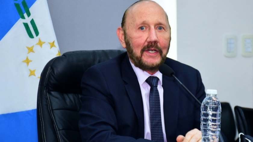 Insfrán dispuso nuevos beneficios para trabajadores de MiPyMES y asociados de cooperativas