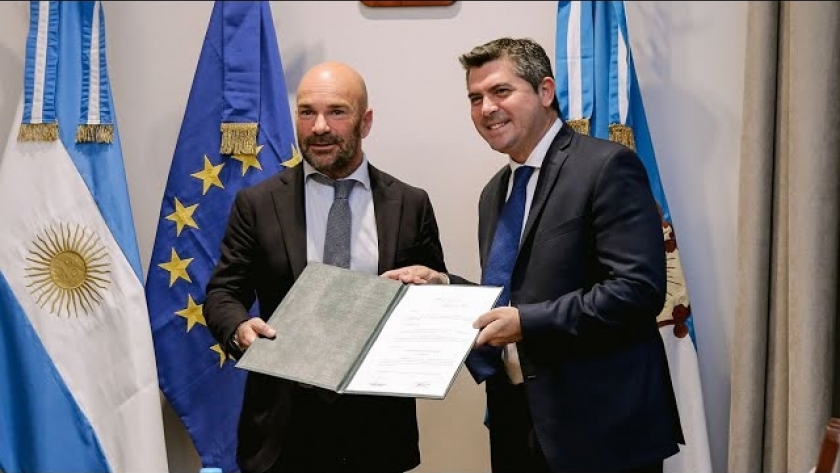 El gobernador Orrego recibió al embajador de la Unión Europea