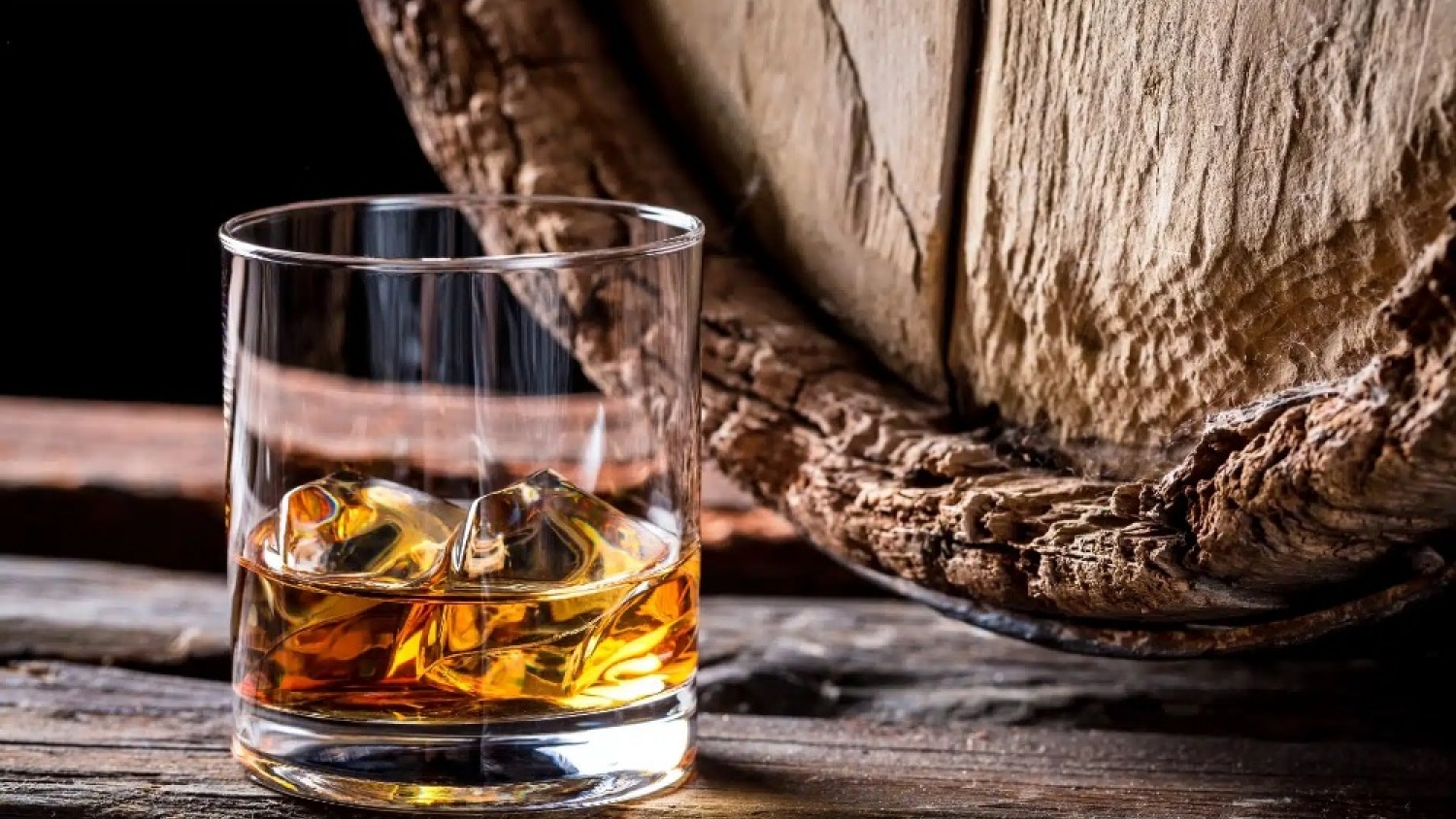 Día del Whisky: cócteles fáciles para compartir con amigos