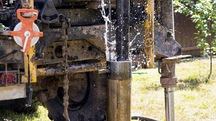 Comenzó la construcción de un nuevo pozo semisurgente para agua potable en Crucecita Séptima