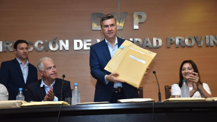 Zdero licitó obras de pavimento para una avenida importante de Santa Sylvina