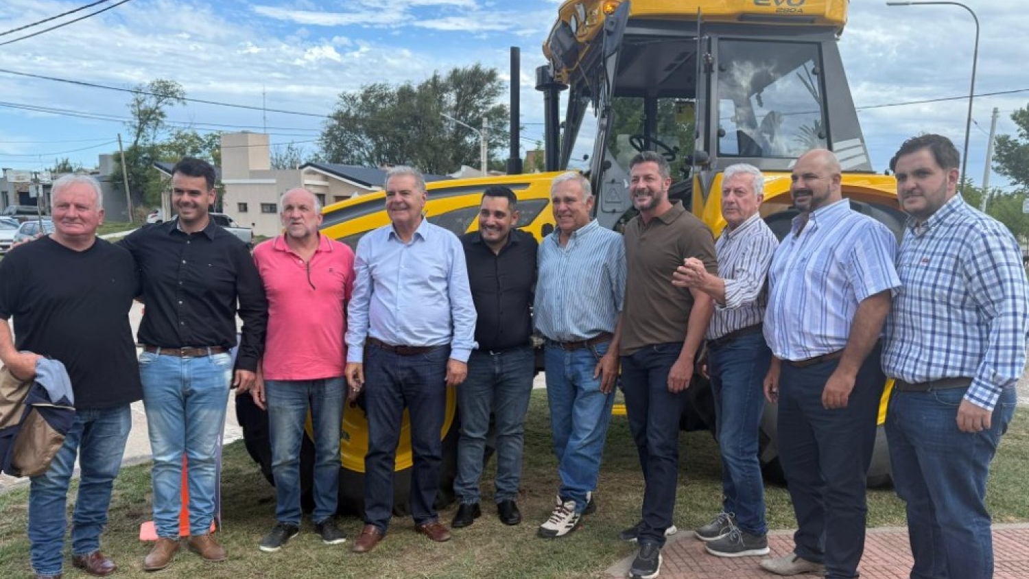 Córdoba refuerza el agro con maquinaria y aportes BPA