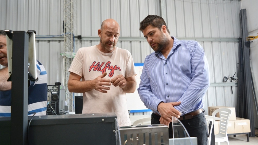 El Gobierno Provincial acompaña a PyMEs en su primera exportación