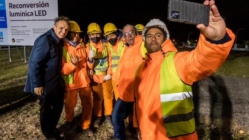 Katopodis recorrió las obras de recambio lumínico en la Autopista Riccheri